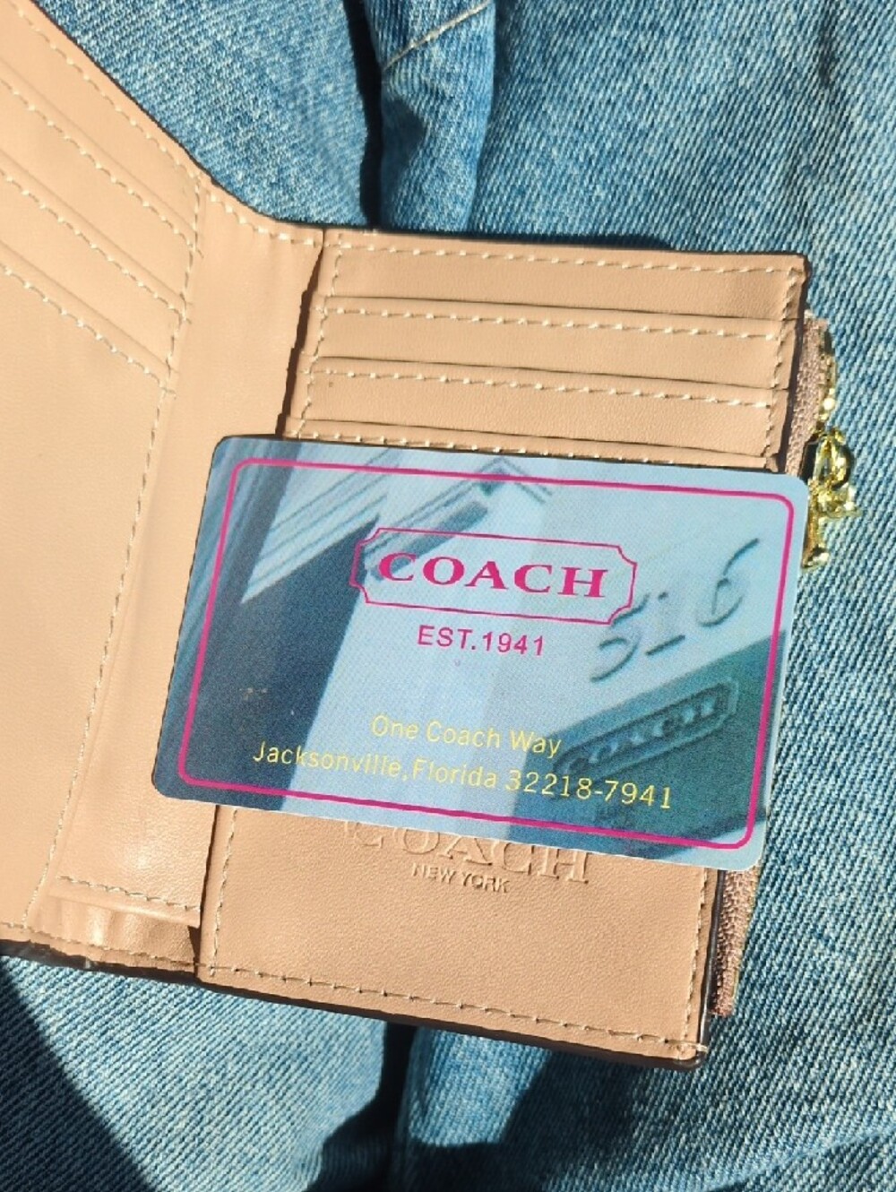 Coach Signature Compact Wallet in Dusty Pink - Picture 4 of 4